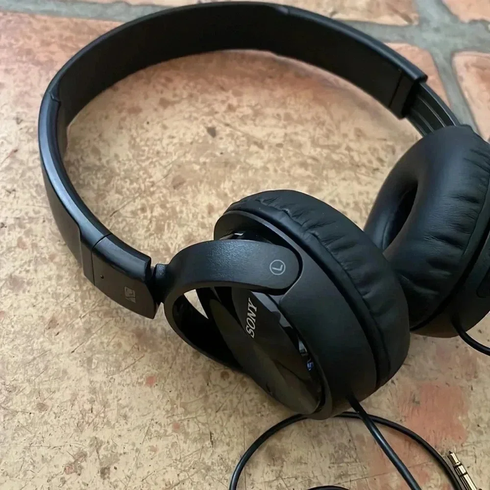 SONY ✨ Noise-Canceling Wired On-Ear Headphones  Black